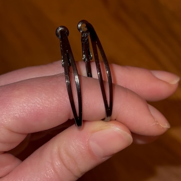 Vintage Black Classic Oval Double Layered Snap Close Hoops - Picture 9 of 10